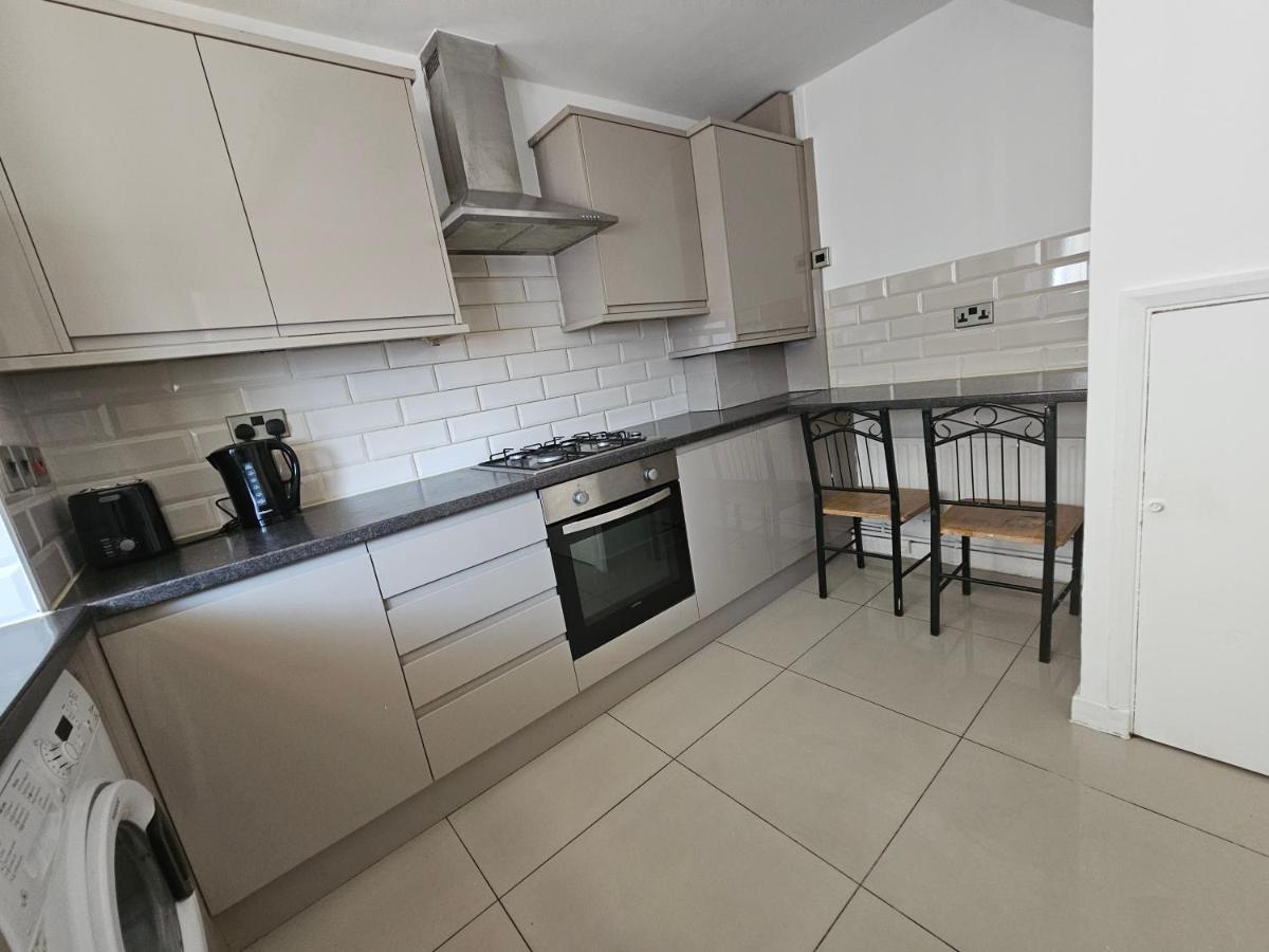 لندن Towerhill Rooms المظهر الخارجي الصورة